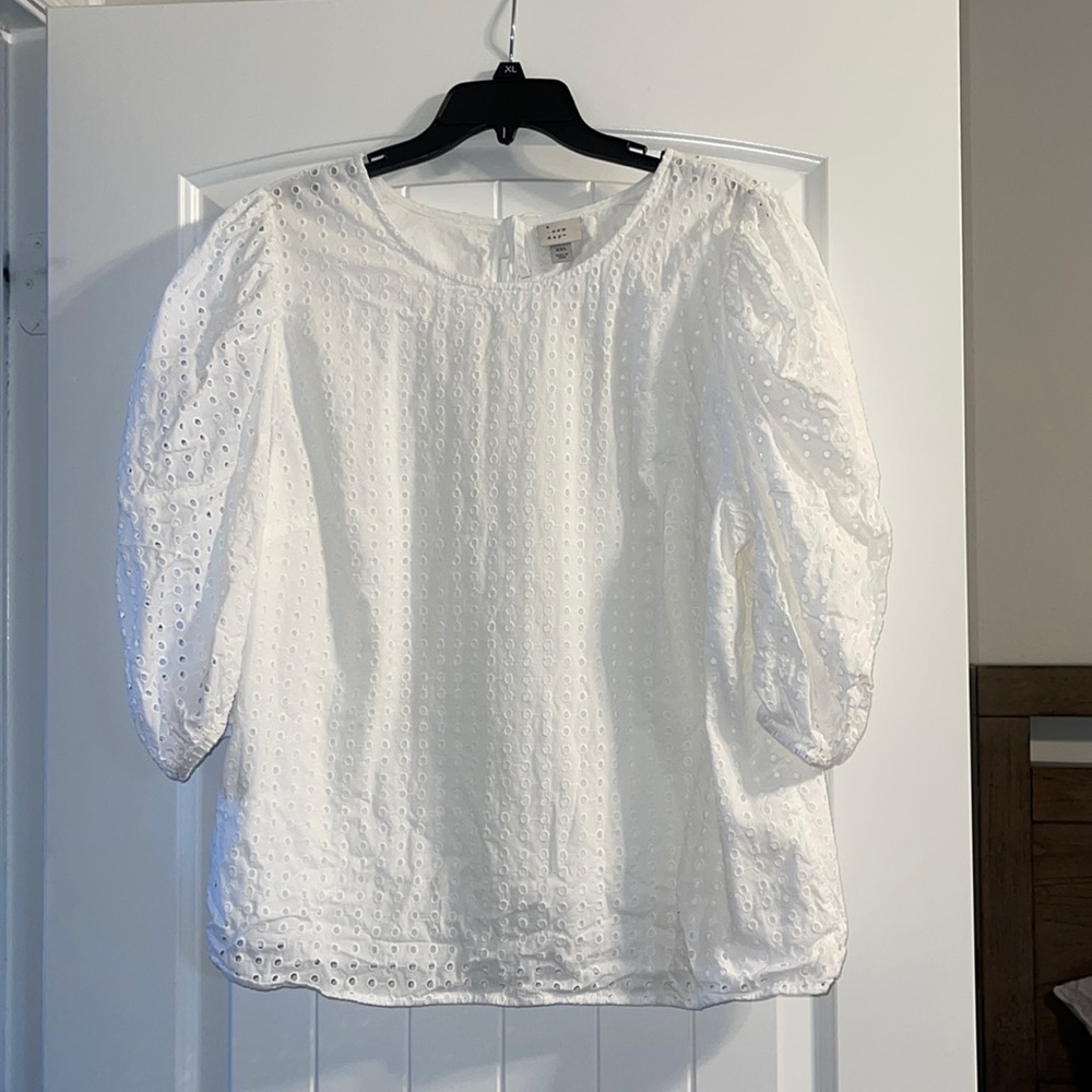A New Day Women's Puff Elbow Sleeve Lined Eyelet Top Back Keyhole White Size XXL